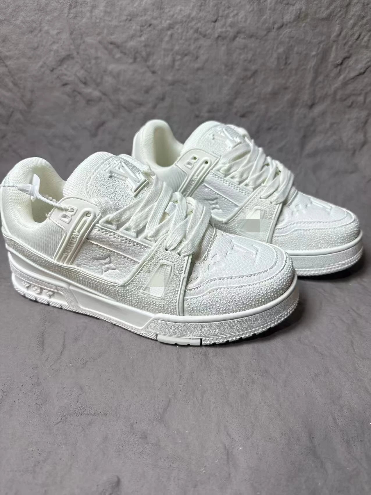 Louis Vuitton Sneakers photo 8