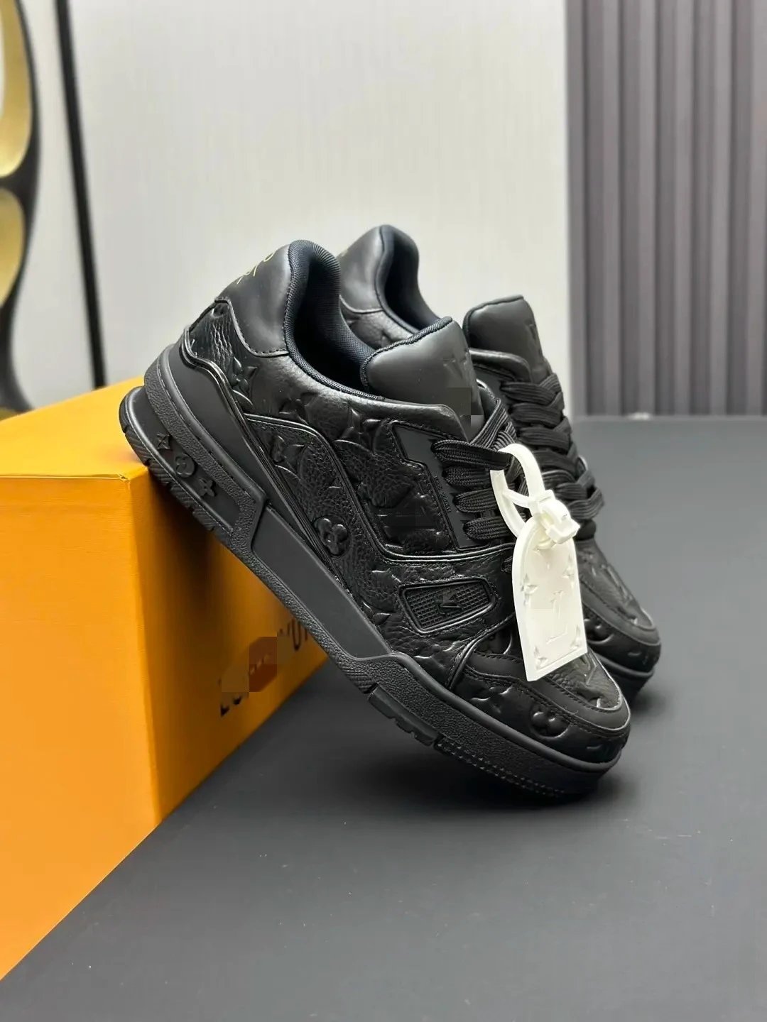 Louis Vuitton Sneakers photo 7