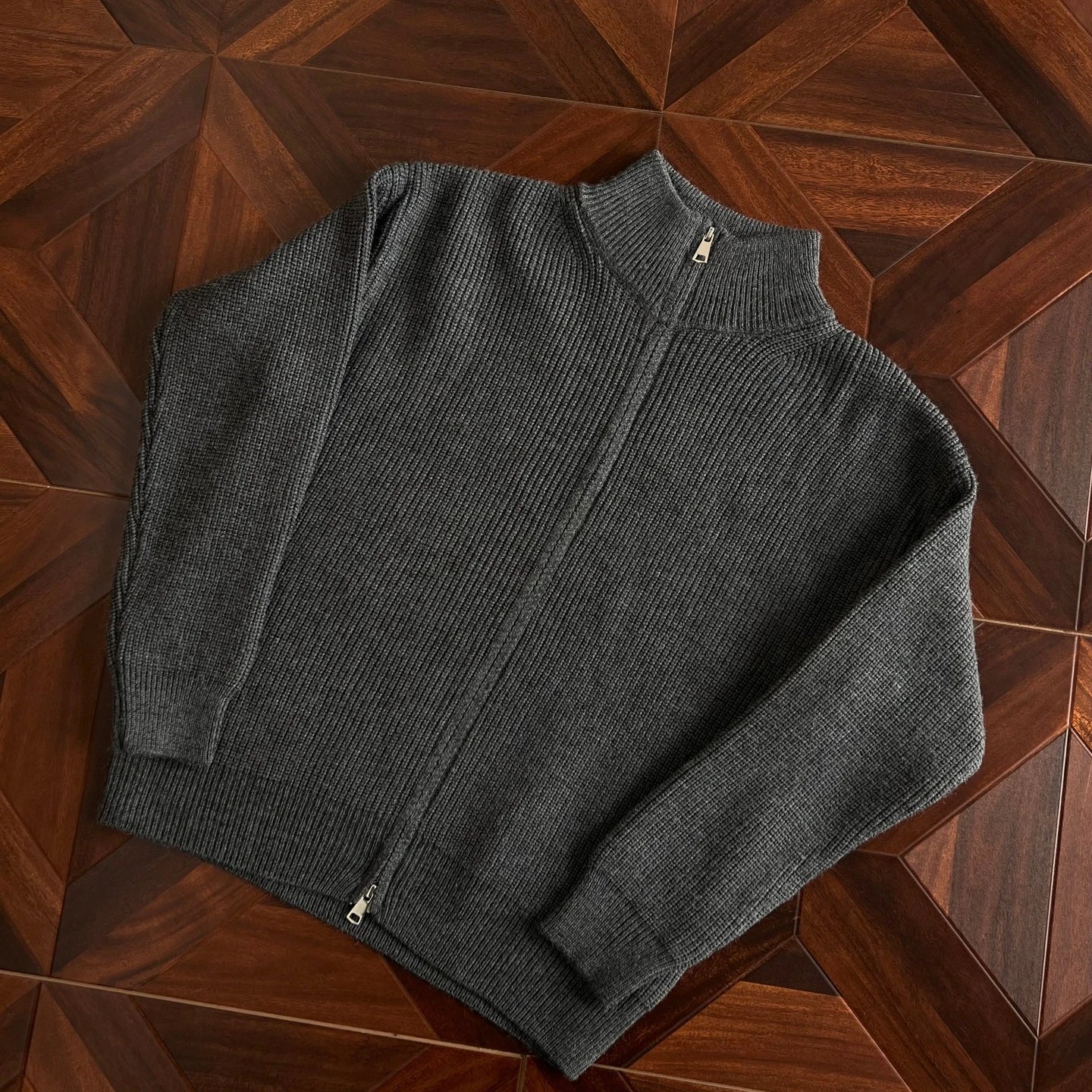 The Row Retro Solid Color Cardigan Sweater photo 2