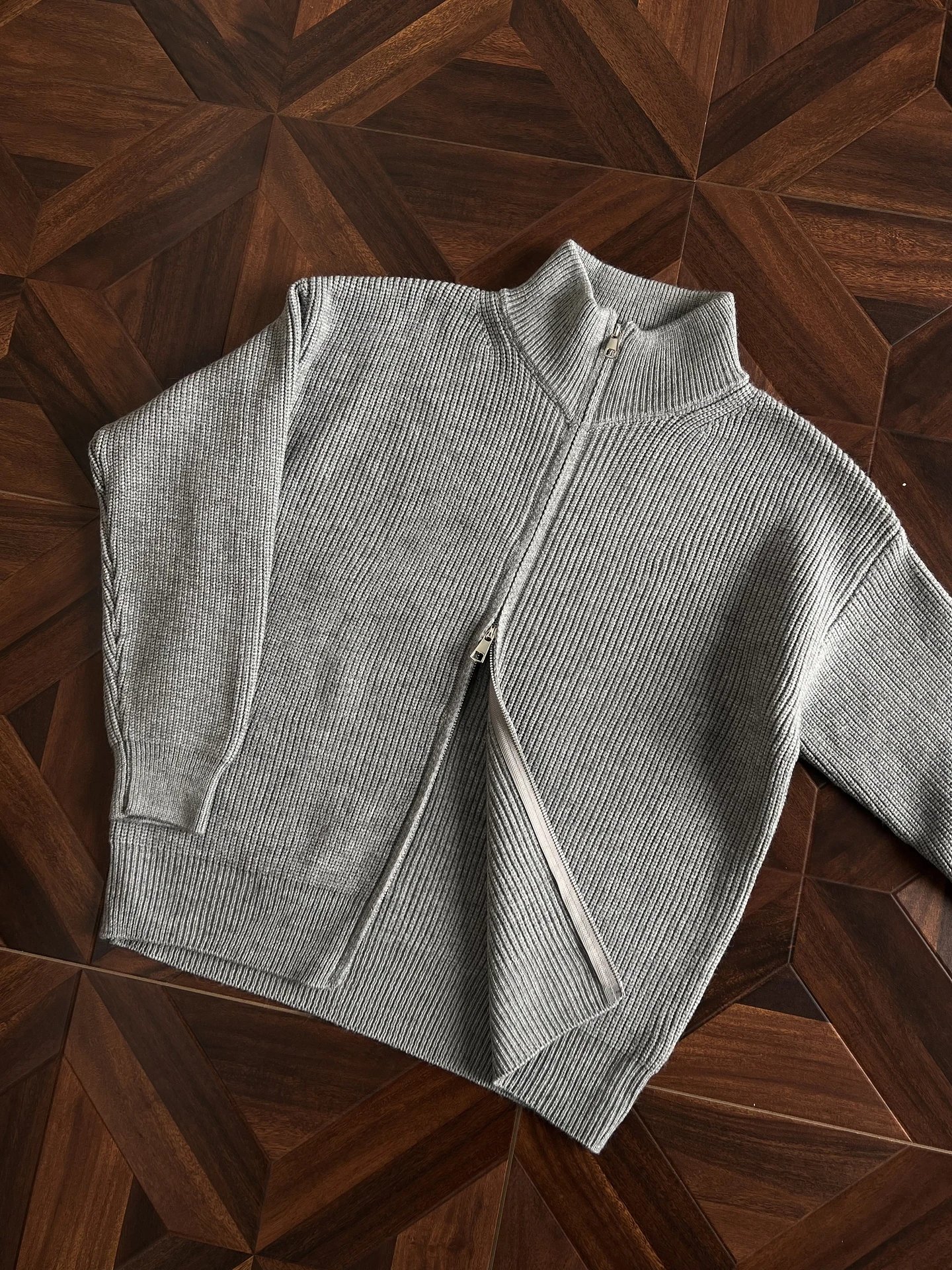The Row Retro Solid Color Cardigan Sweater photo 6