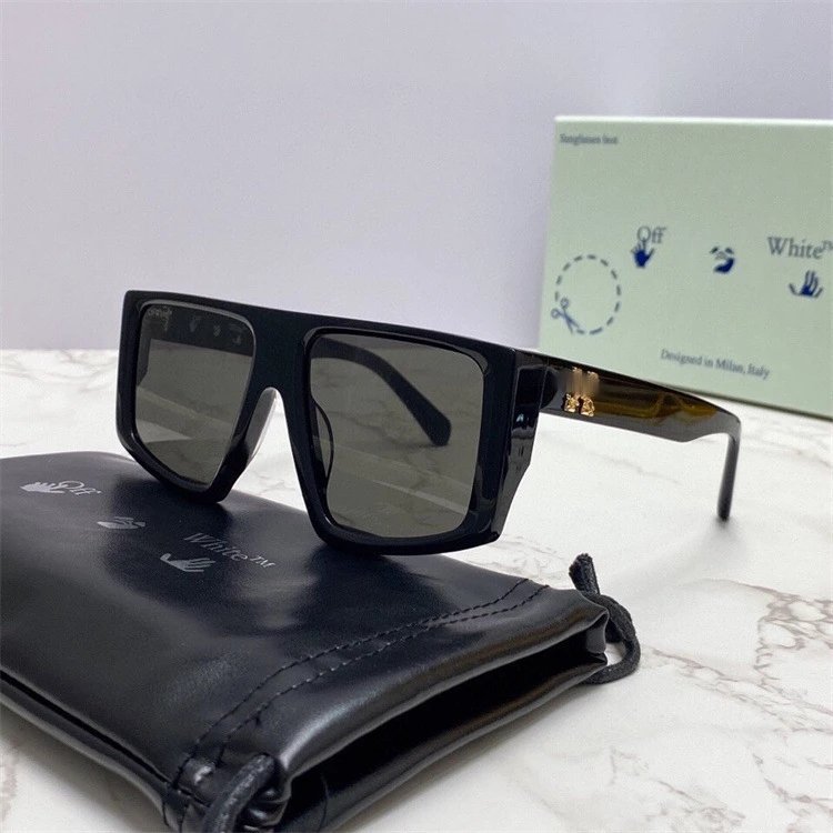 Sunglasses photo 2