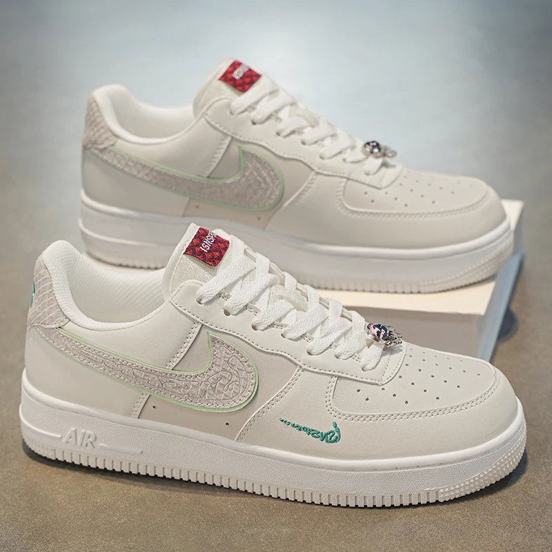 Nike Air Force 1 White/Black/Gold photo 4