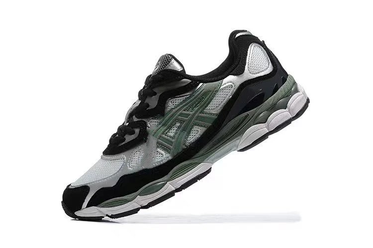 ASICS GEL-NYC Running Shoes photo 5