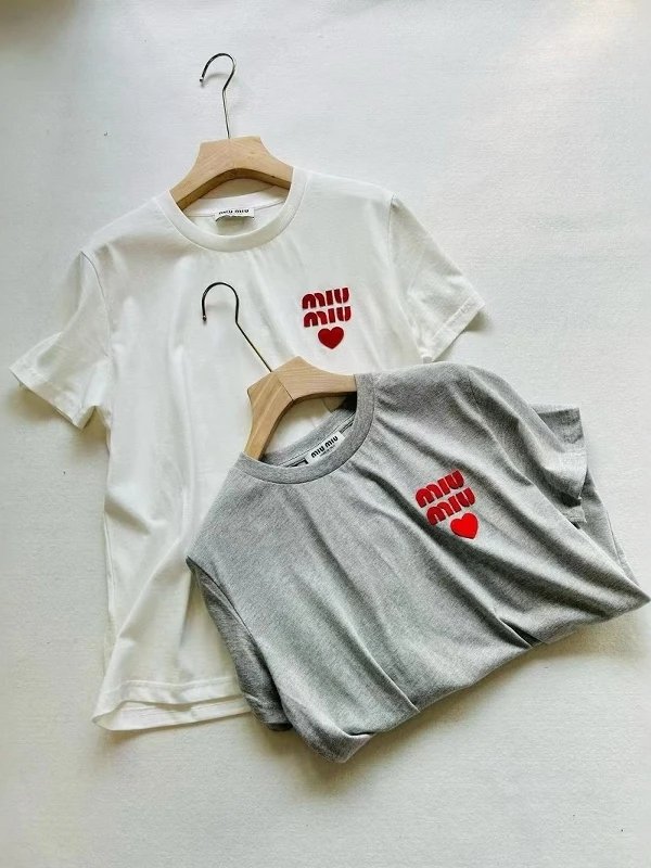 Miu Miu Crew Neck Loose Short-Sleeve photo 5