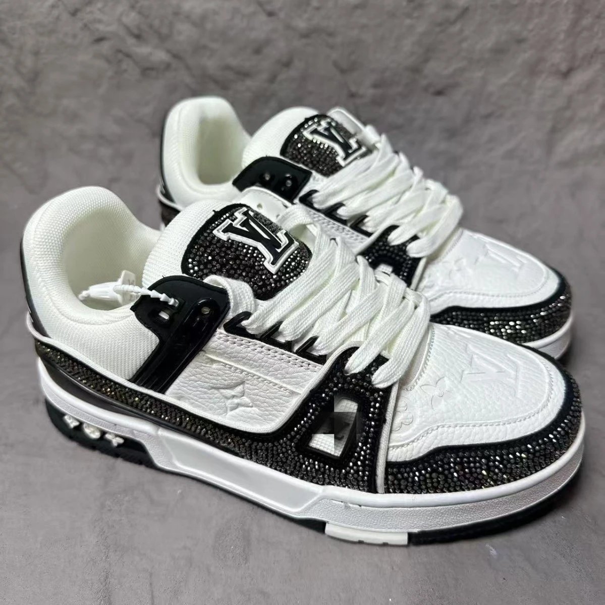 Louis Vuitton Sneakers photo 6