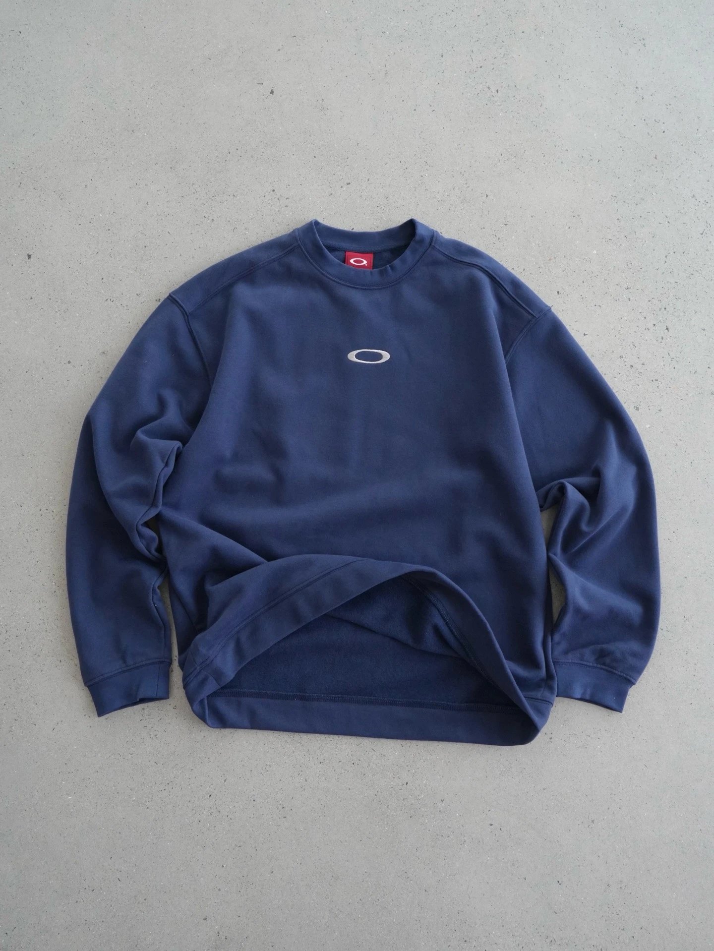 Embroidered Letter Crew Neck Sweatshirt photo 2