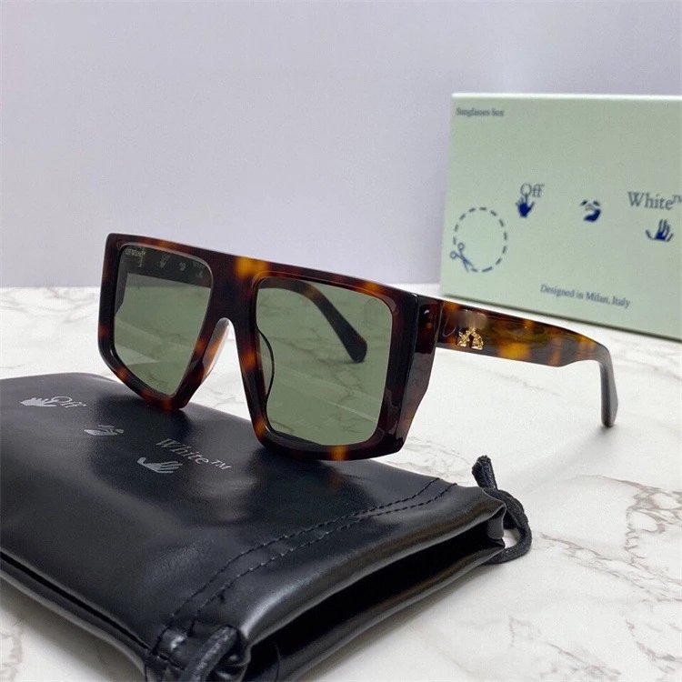 Sunglasses photo 4