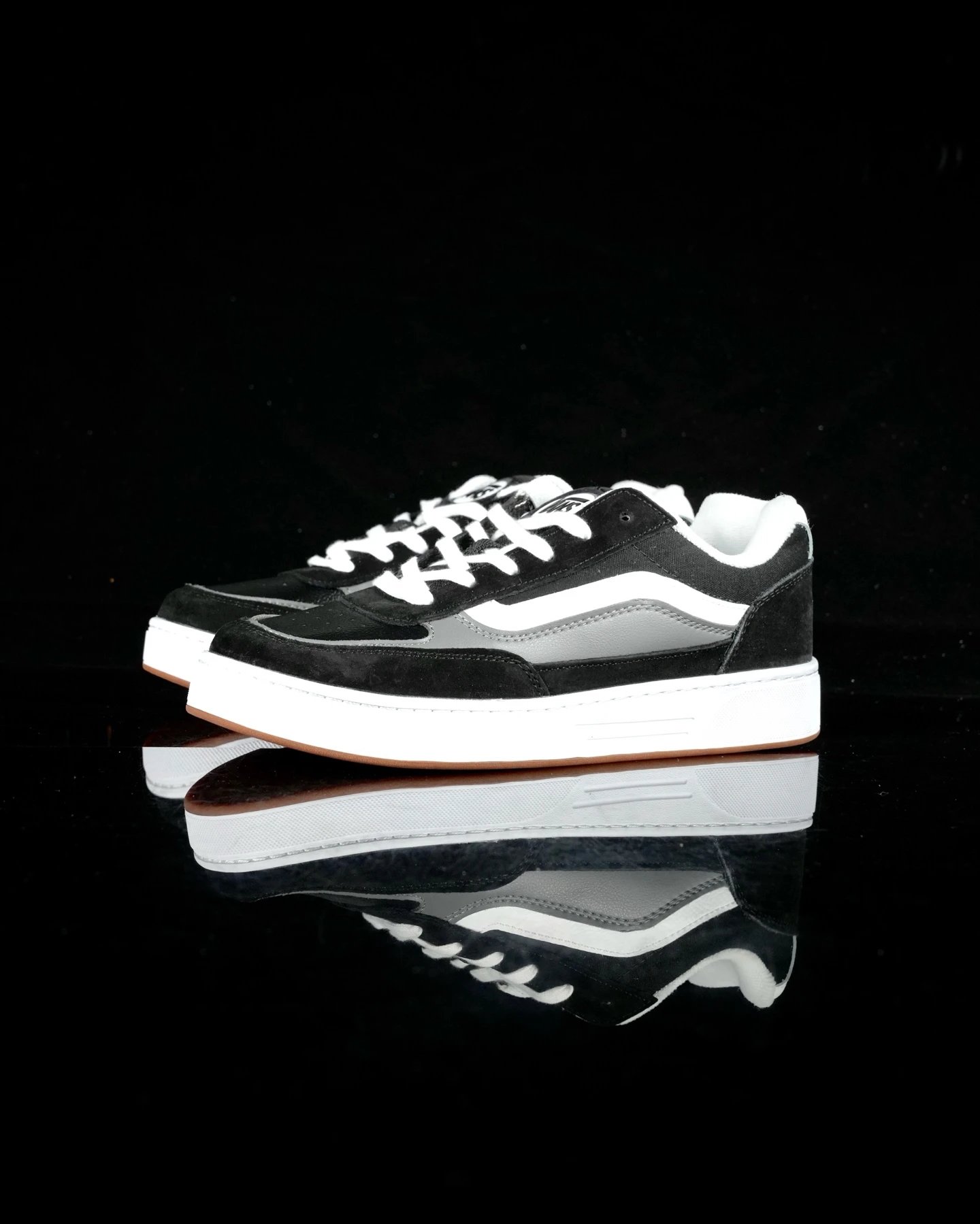 Vans Style 36 Black / White / Grey Sneakers Skateboard Shoes