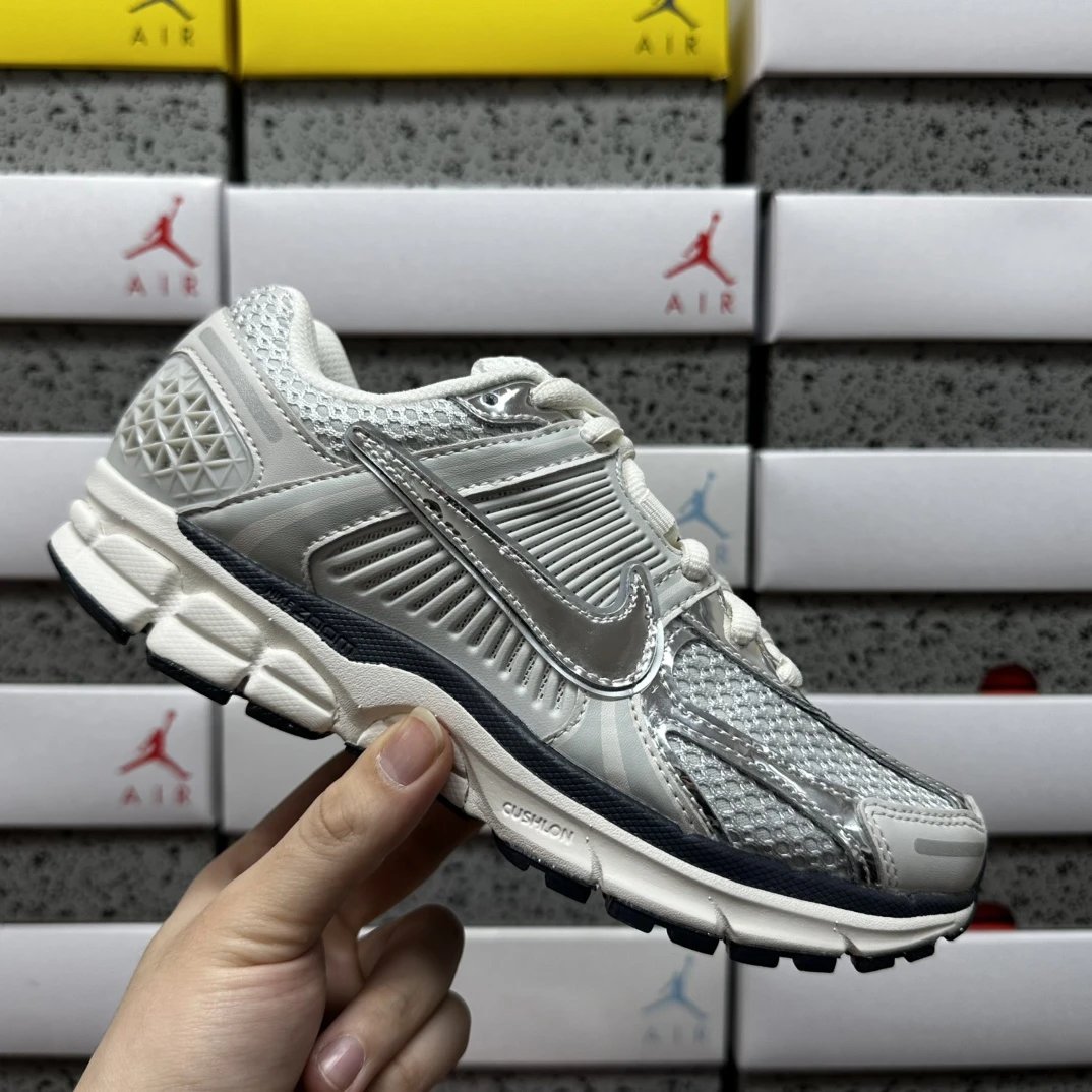 白色 FD0884-025