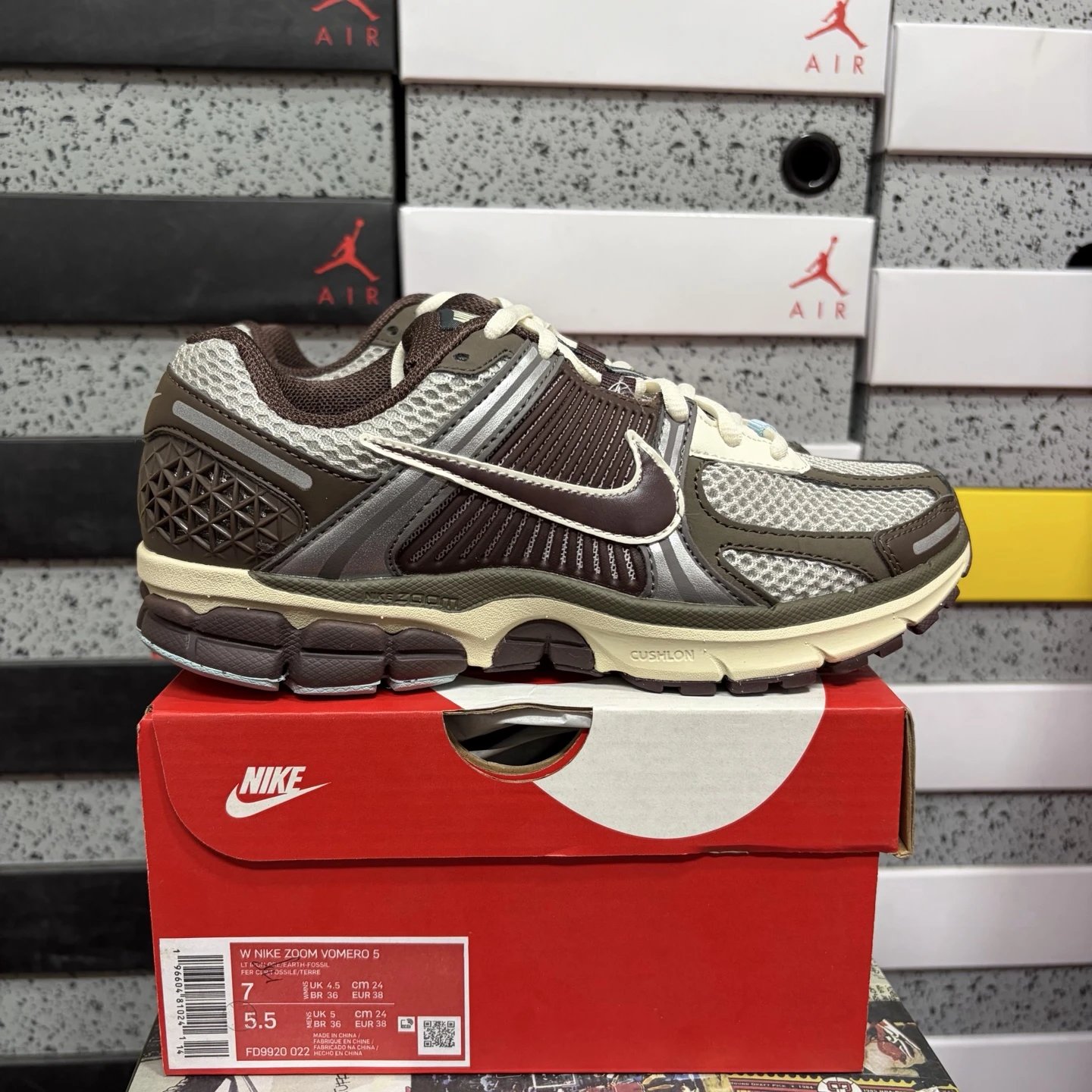 褐色 FD9920-022