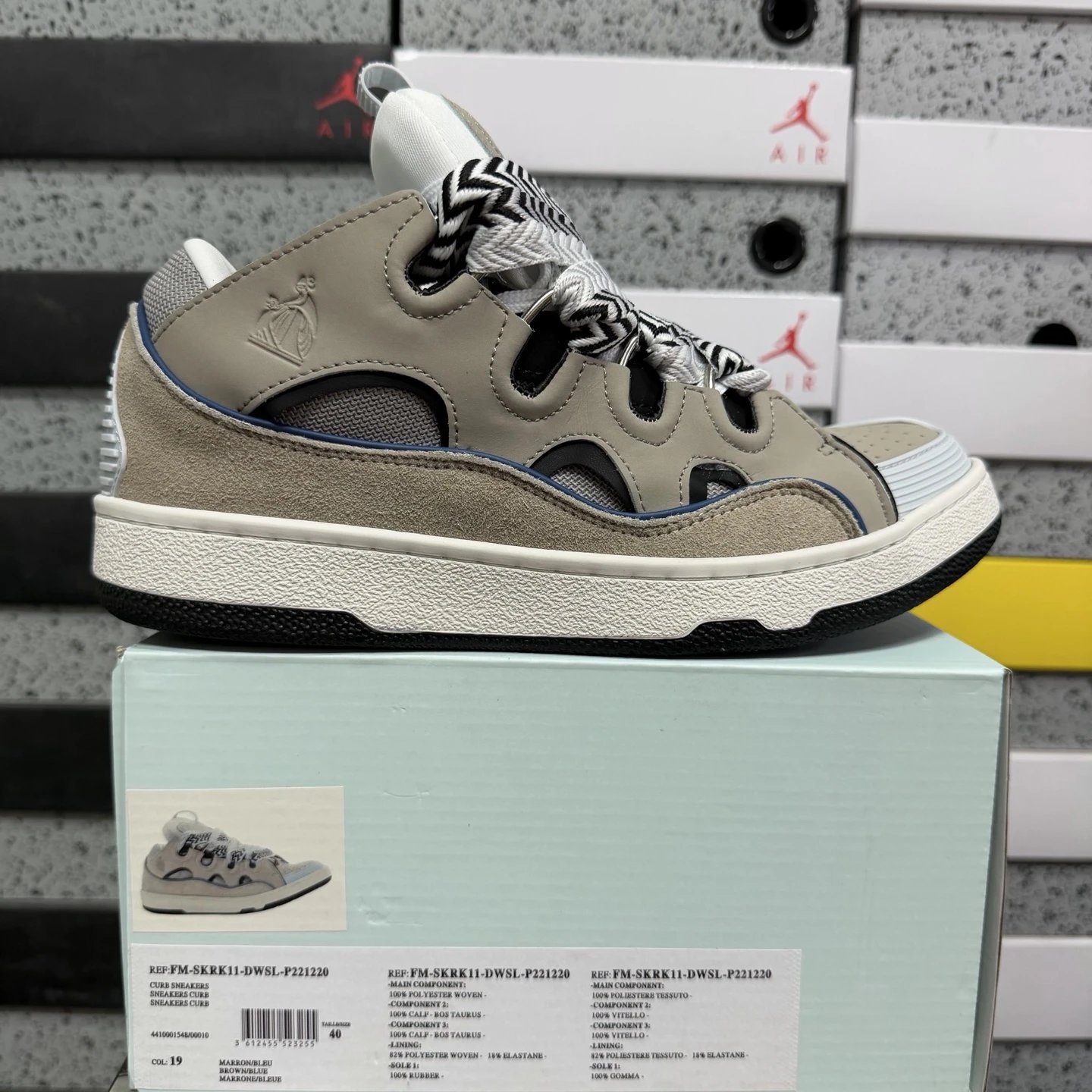 P221220 khaki