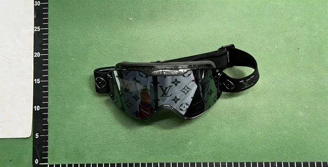 Balenciaga Eyewear Ski Goggles product detail image 11