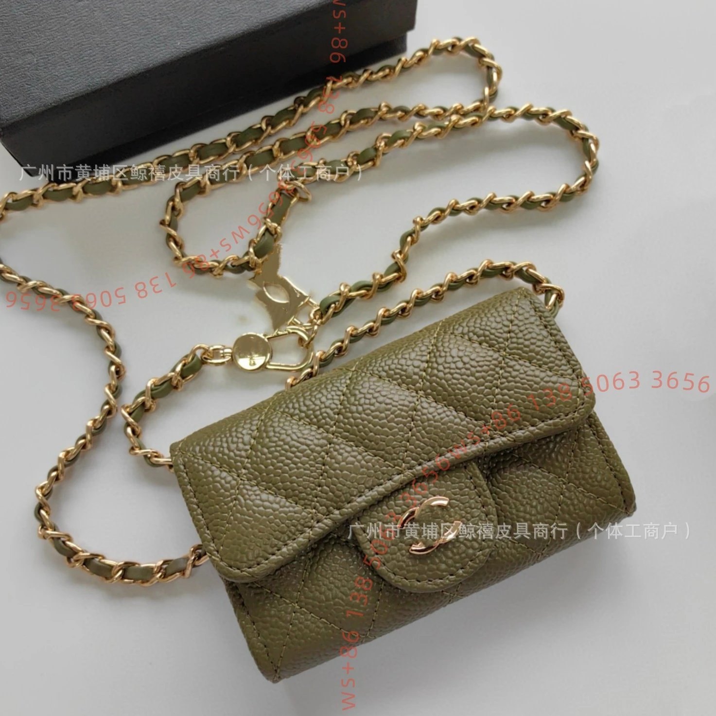 16 (Small size 11.3 * 7.5 * 2.1cm)
