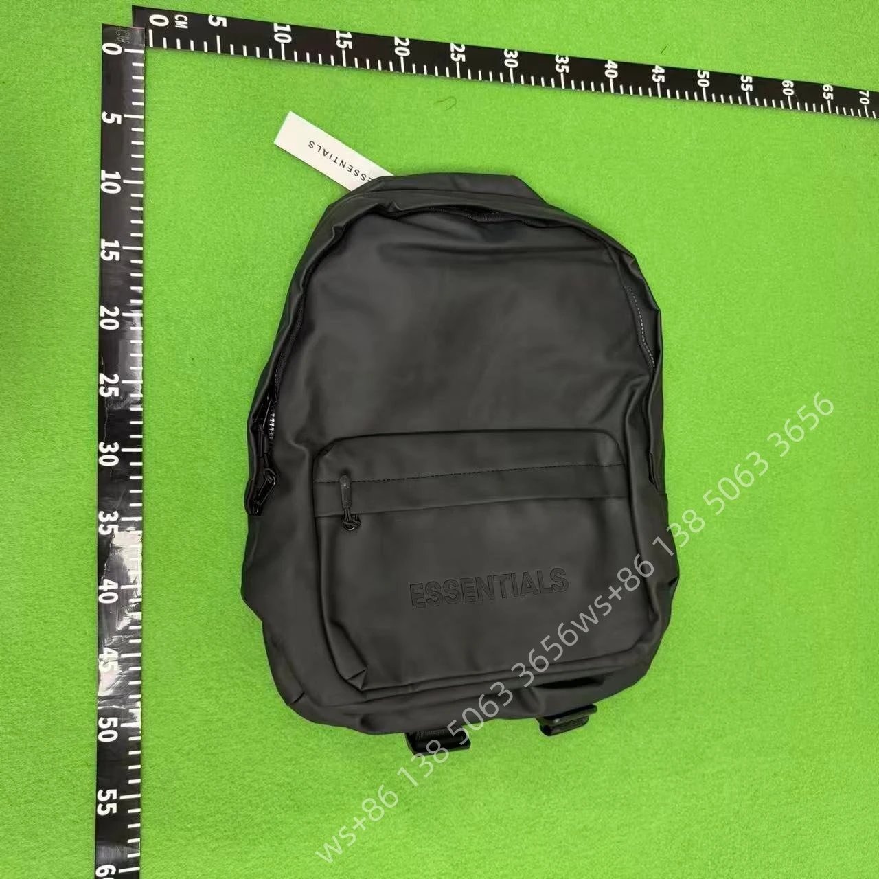 ESSENTIALS - Black - Model 1
