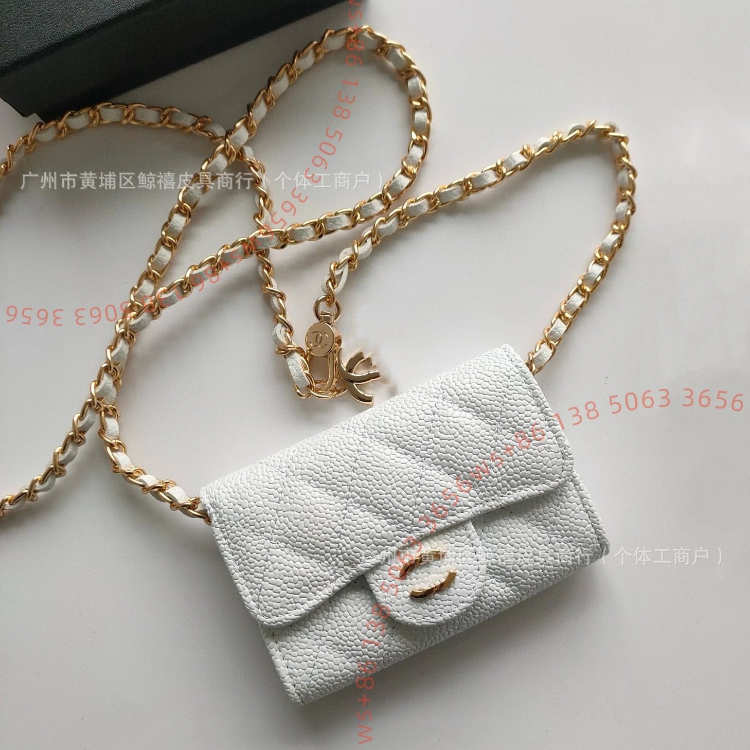 5 (Small size 11.3 * 7.5 * 2.1cm)