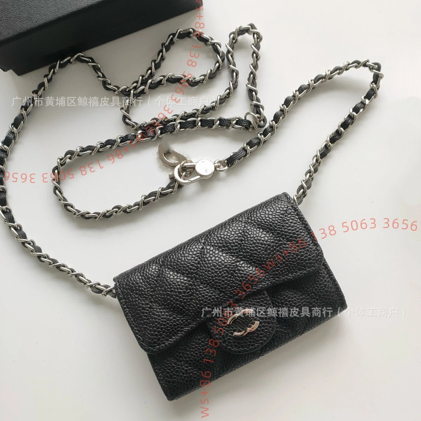 4 (Small size 11.3 * 7.5 * 2.1cm)