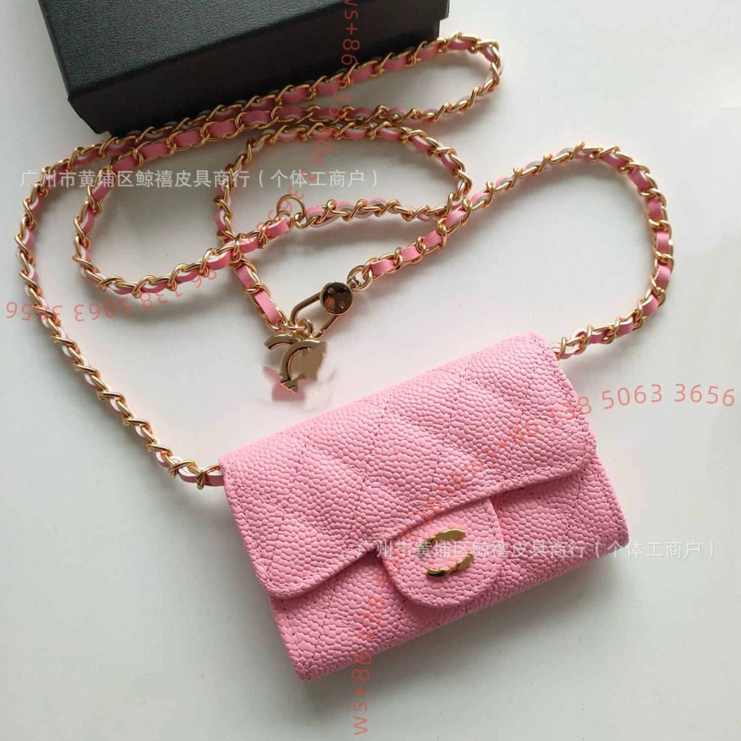 13 (Small size 11.3 * 7.5 * 2.1cm)