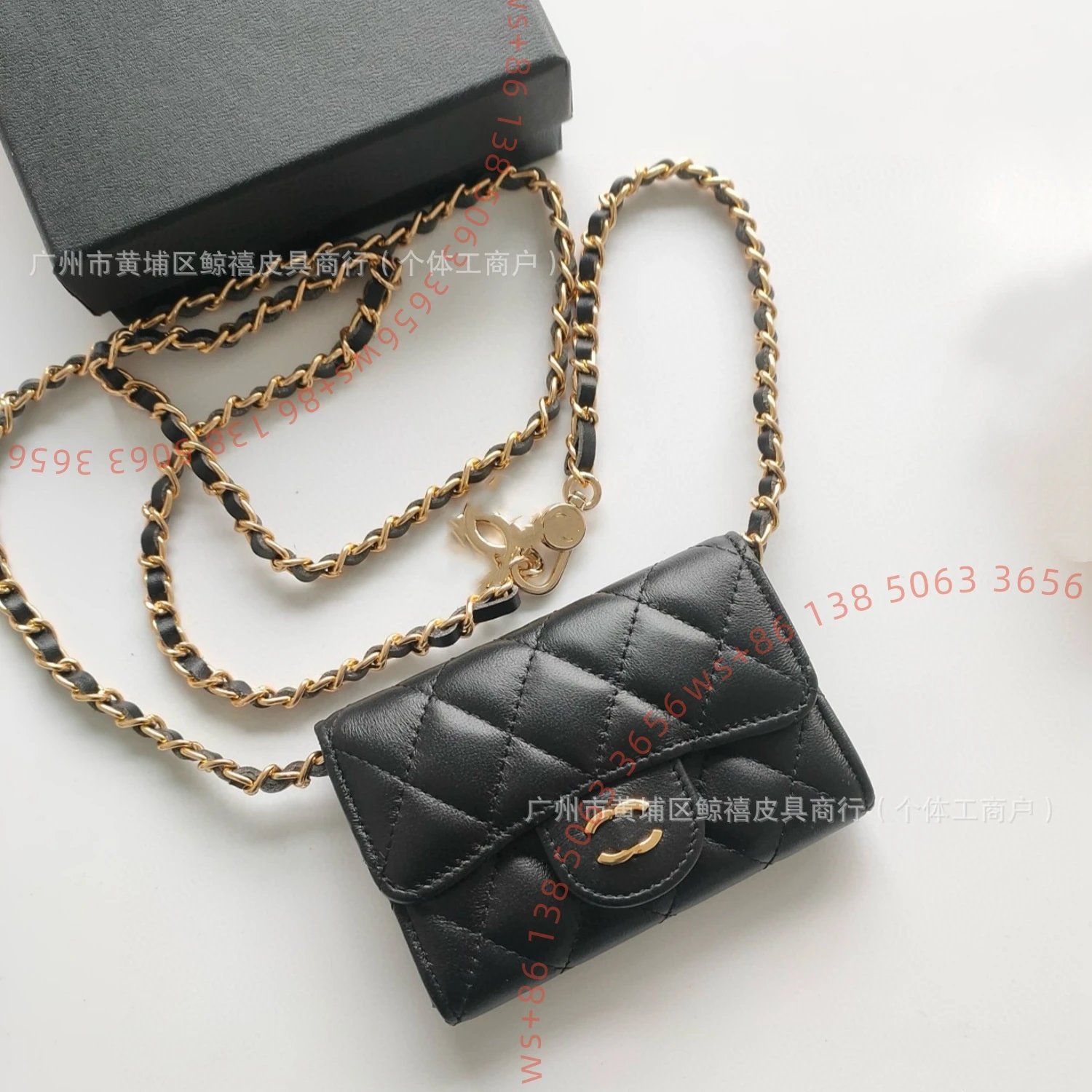 1 (Small size 11.3 * 7.5 * 2.1cm)
