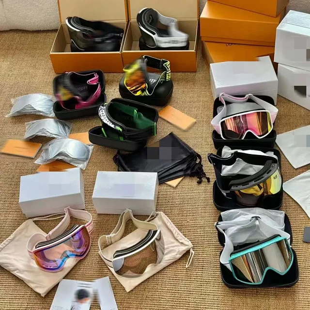 Balenciaga Eyewear Ski Goggles product detail image 1