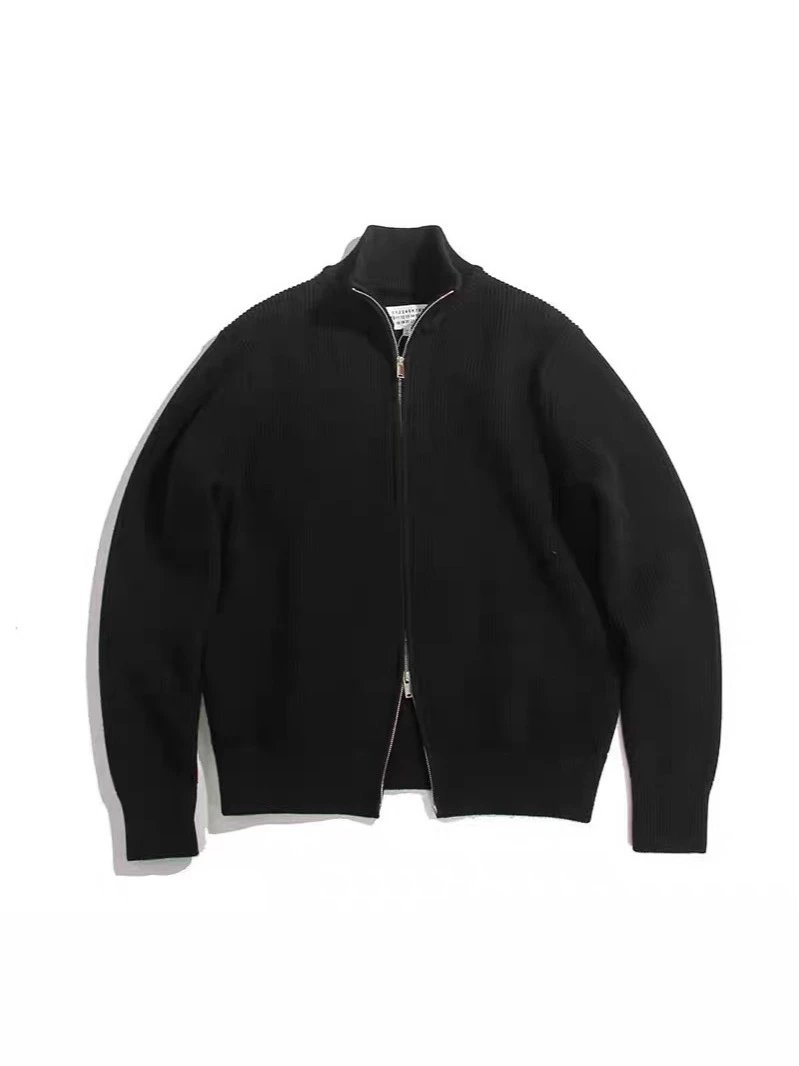 Men's Loose Knit Jacket photo 2