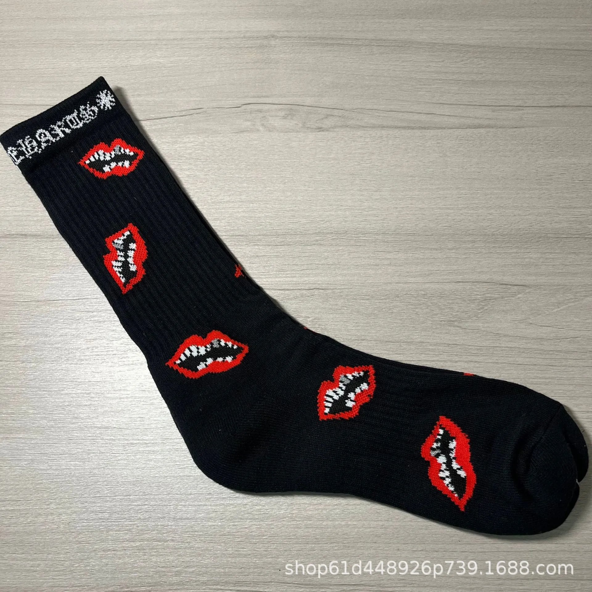Red Lips Skateboard Socks photo 3