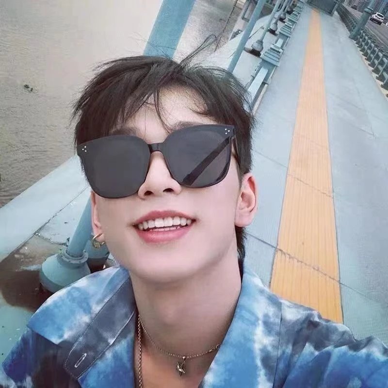 Unisex Sunglasses photo 8