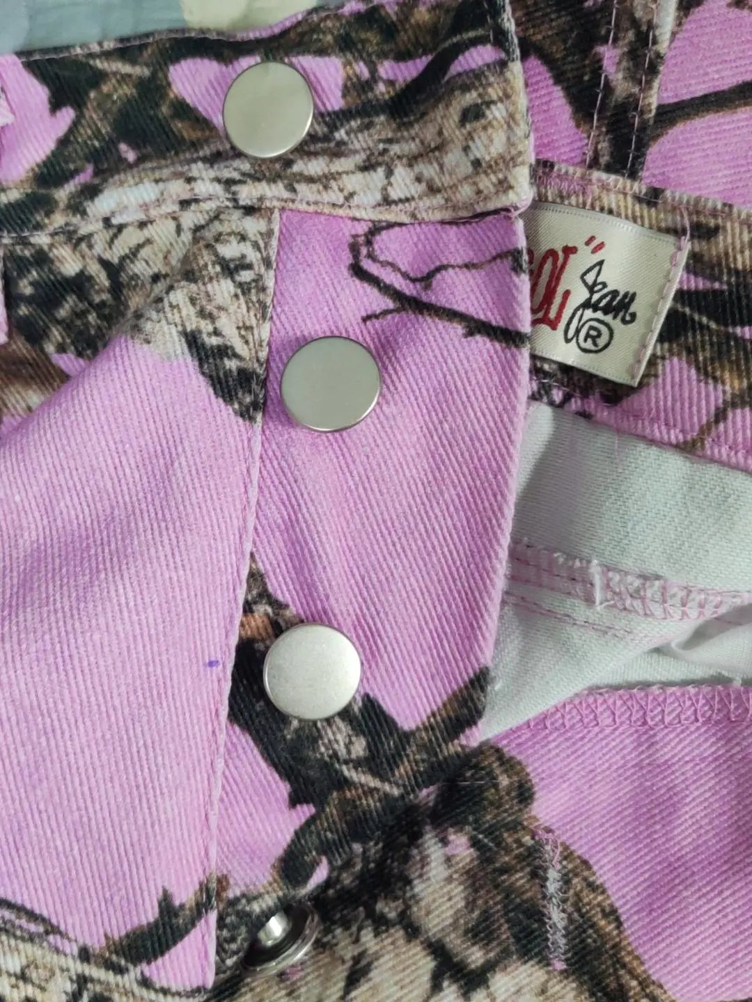 Graffiti Maple Leaf Camouflage Denim Pants photo 8