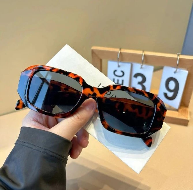 Angular Faceted Sunglasses photo 5