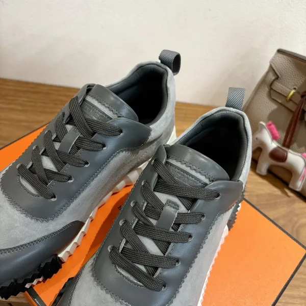 Hermès Stretch Sneakers photo 6