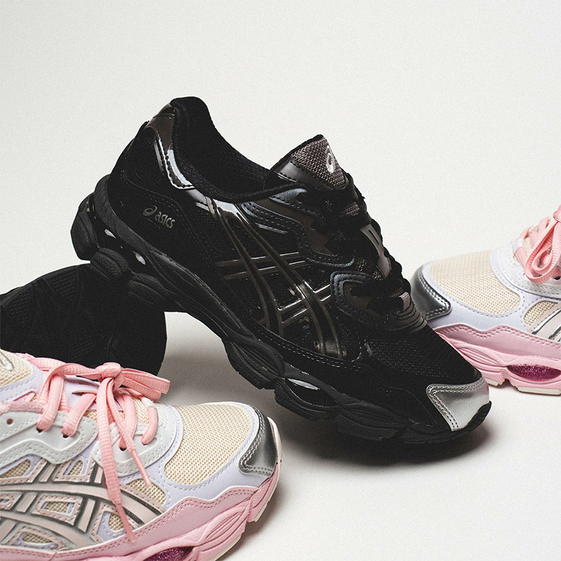 ASICS Cream White Pink Color Block Running Shoes photo 5