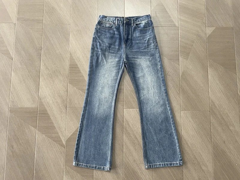 Flared Jeans photo 2