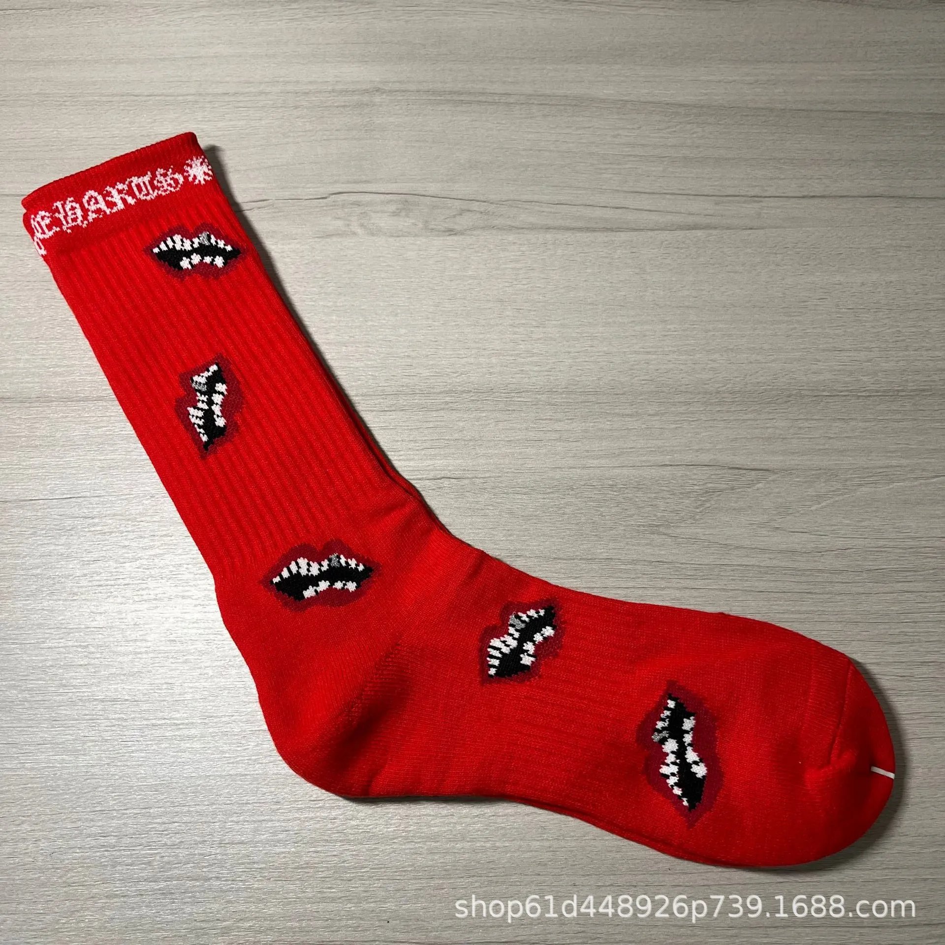 Red Lips Skateboard Socks photo 4