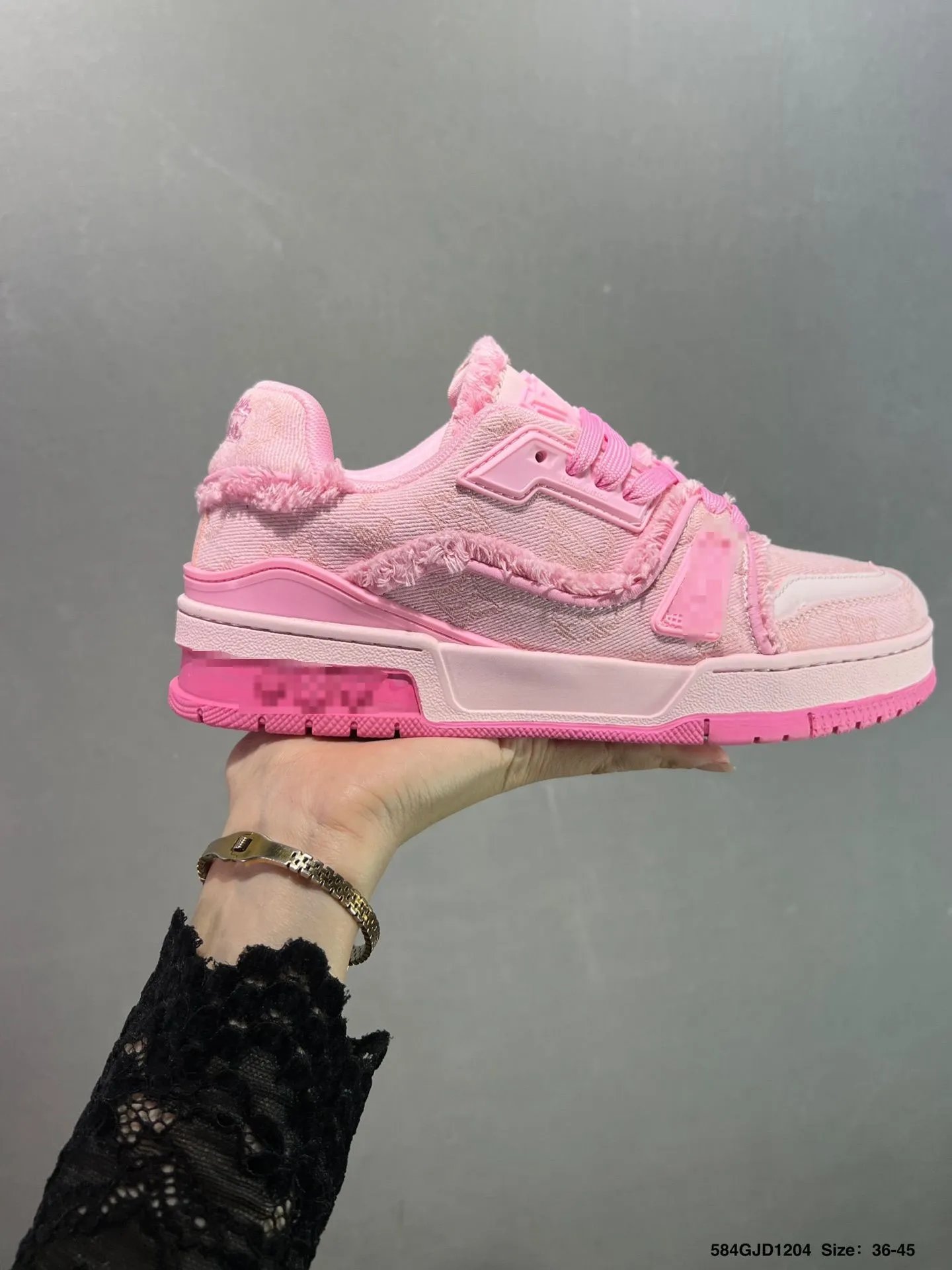 High-End Sports Couple Shoes with Thick Soles photo 4