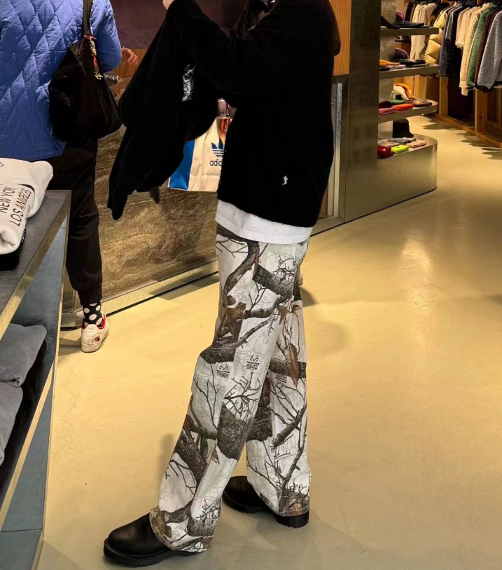 Graffiti Maple Leaf Camouflage Denim Pants photo 4