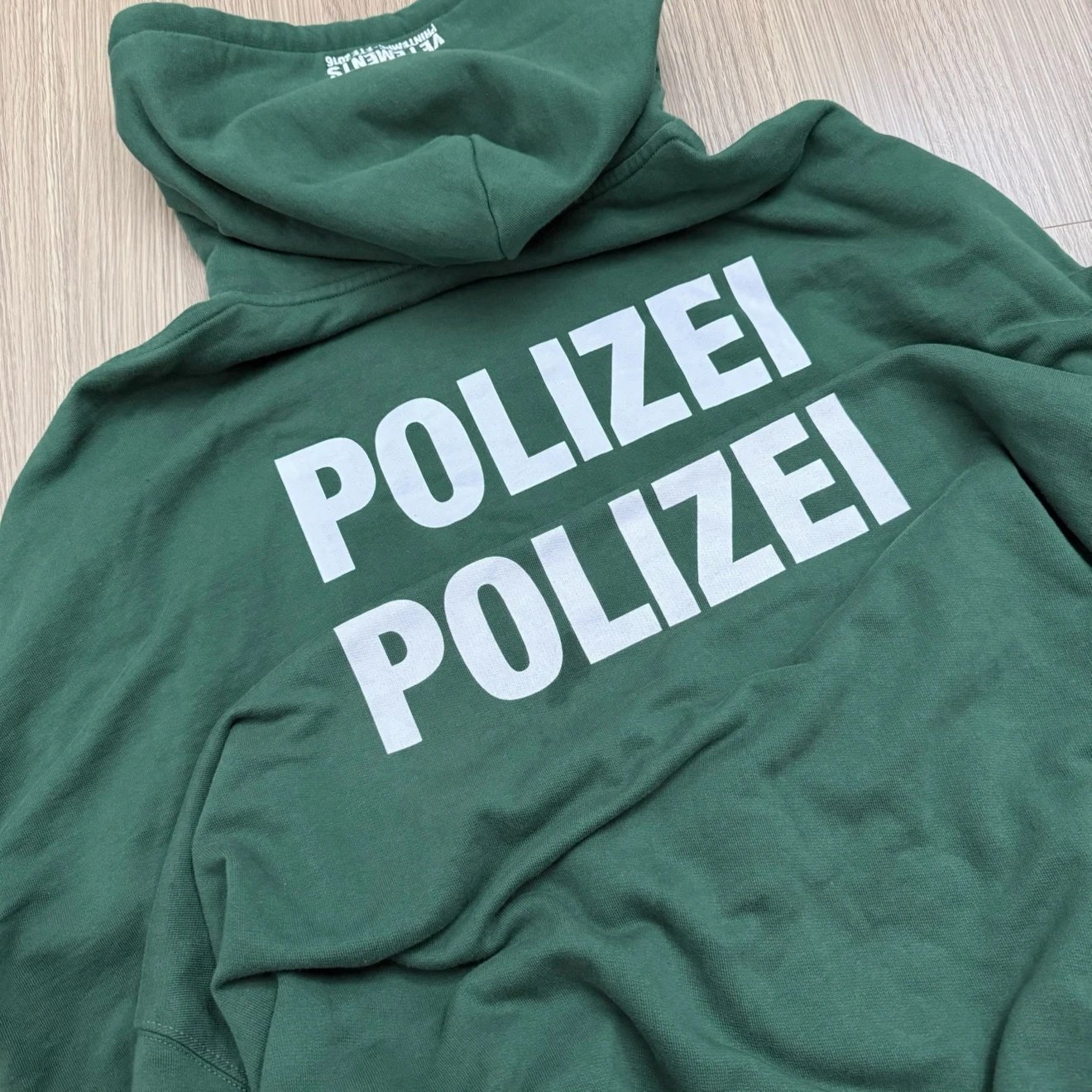 Green Slogan Logo Sweatshirt photo 7