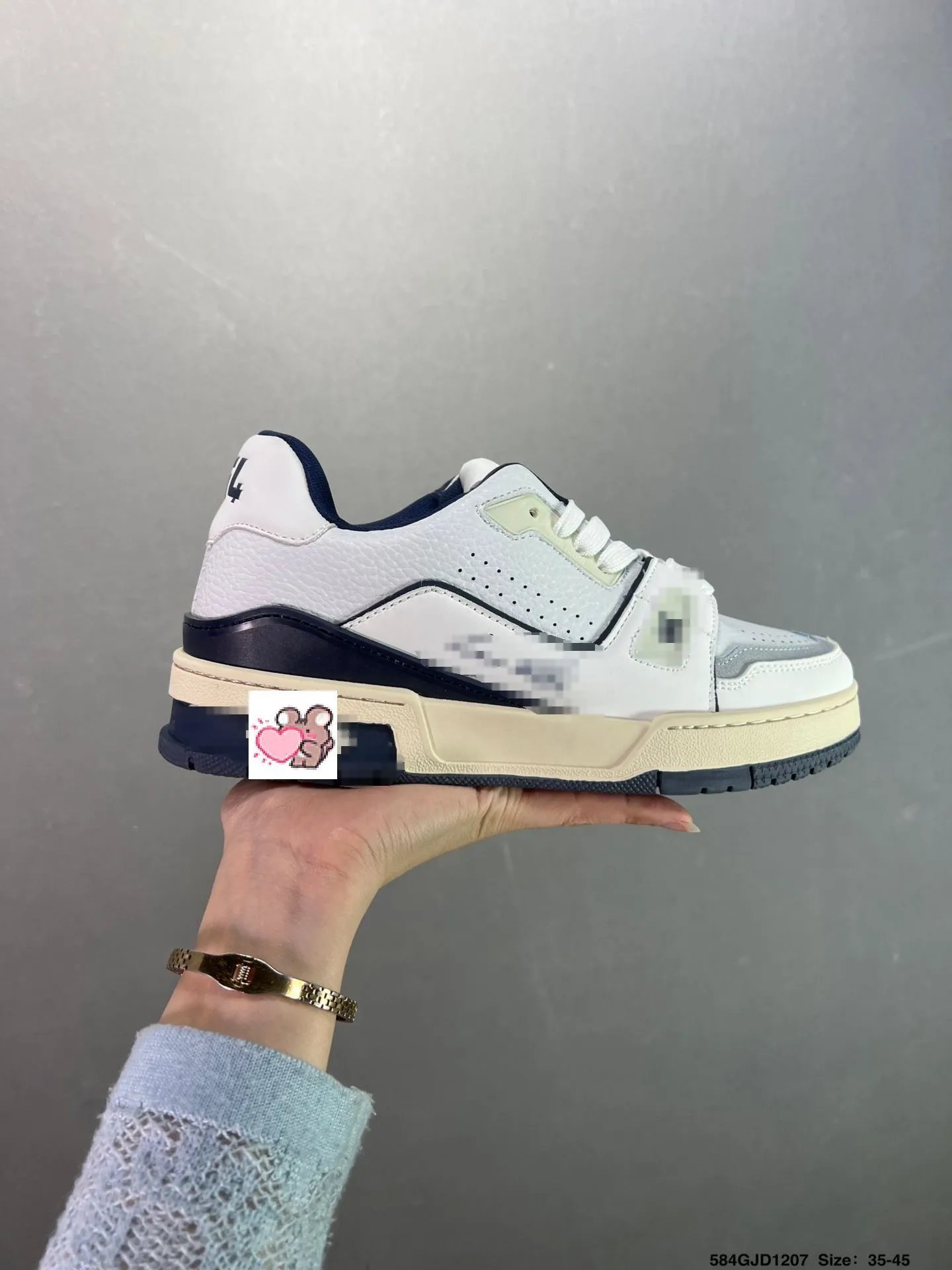 High-End Sports Couple Shoes with Thick Soles photo 8