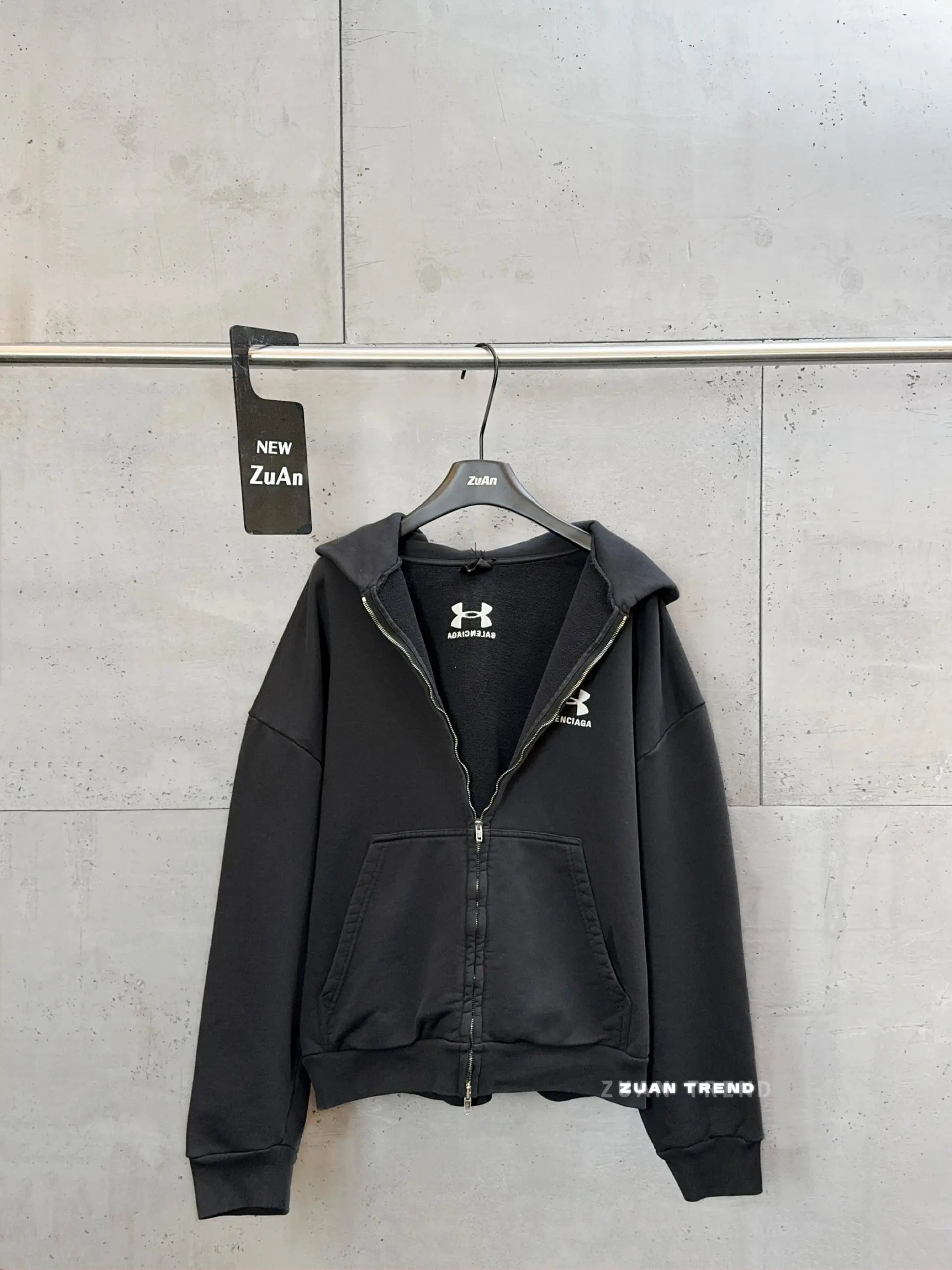 Embroidered Hooded Sweatshirt Jacket for Men and Women