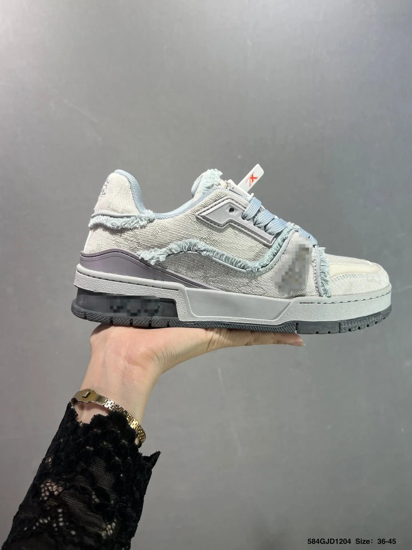 High-End Sports Couple Shoes with Thick Soles photo 6