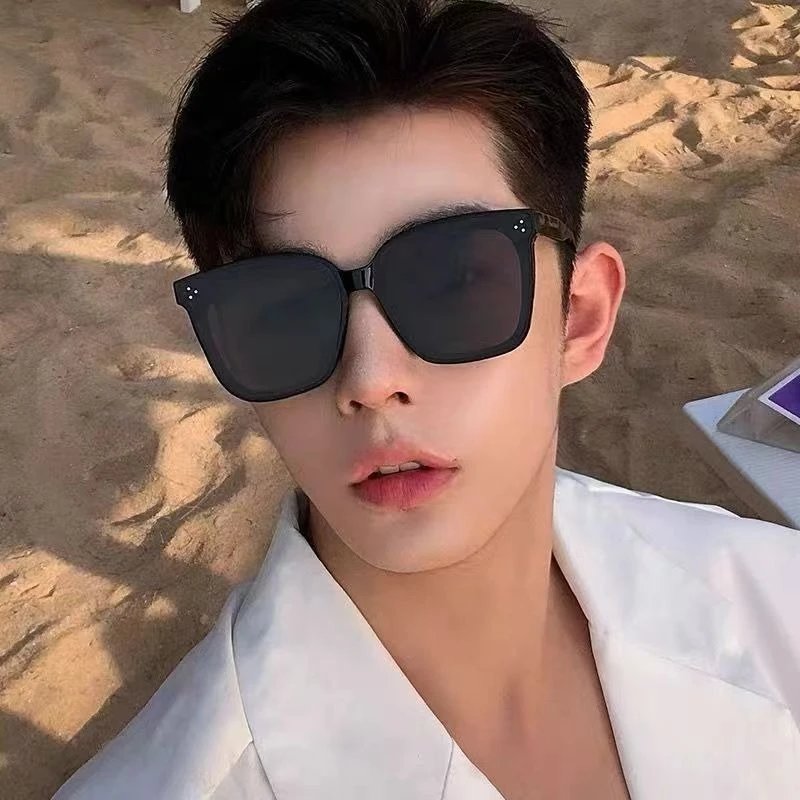 Unisex Sunglasses photo 7