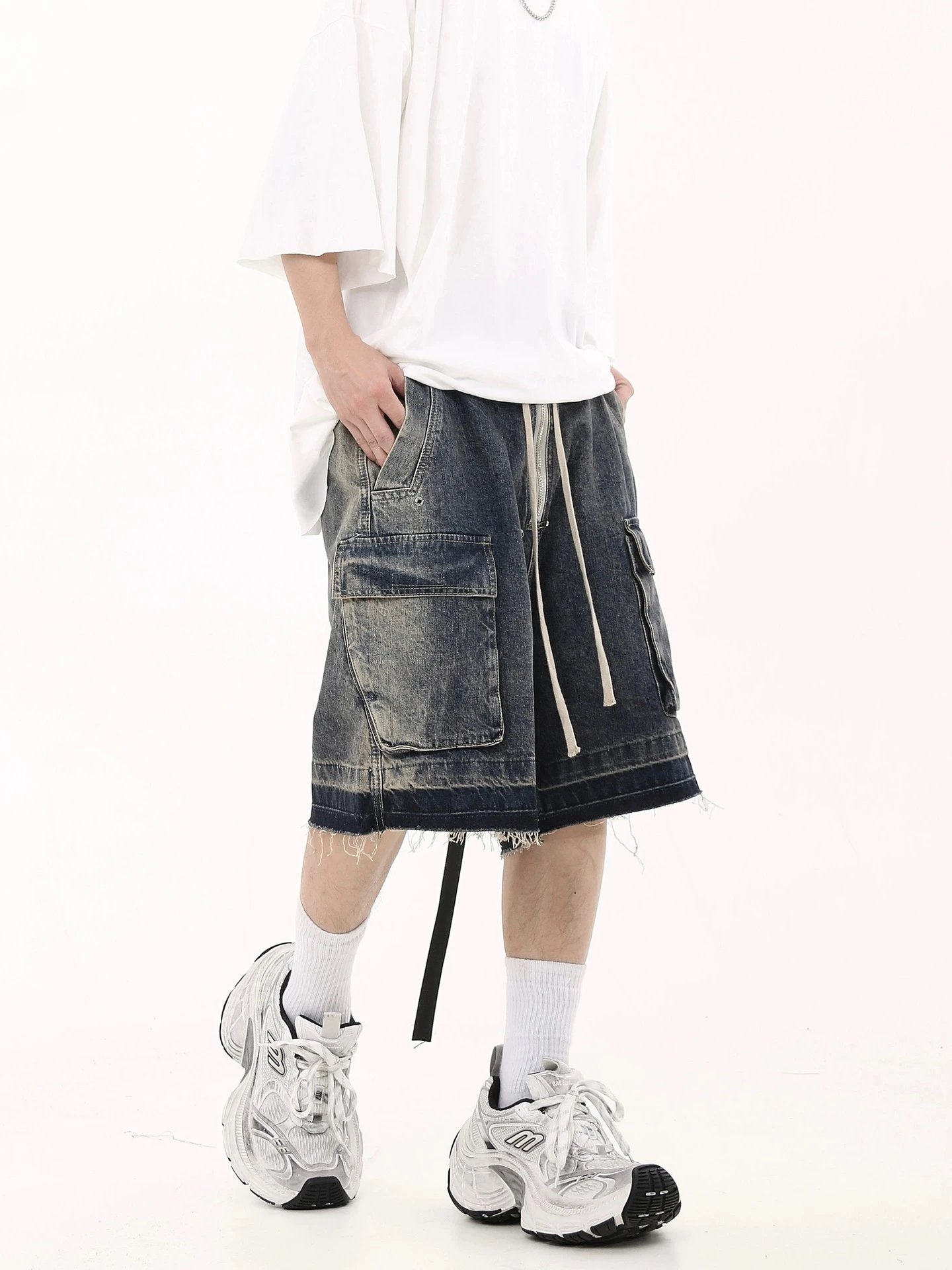 Drawstring Casual Cargo Shorts photo 2