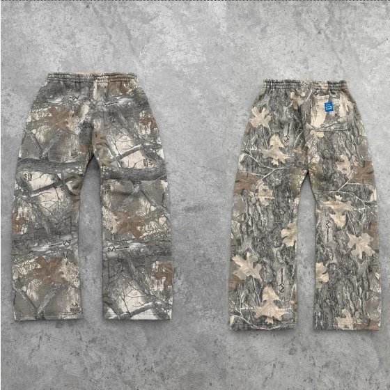 Zip-Up Hoodie with Autumn Leaves and Camouflage photo 4