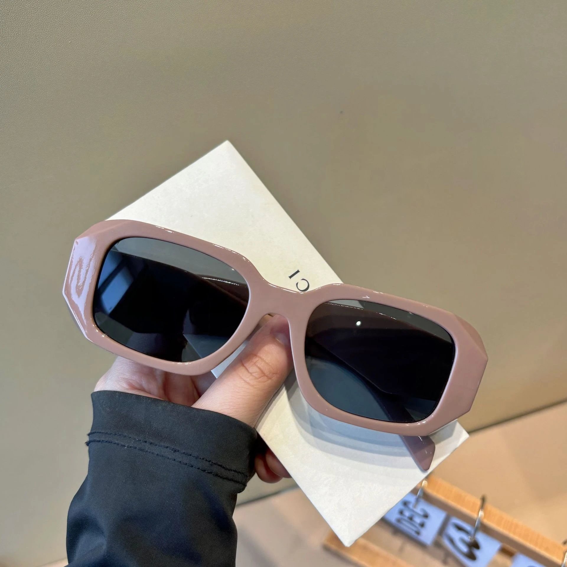 Angular Faceted Sunglasses photo 2