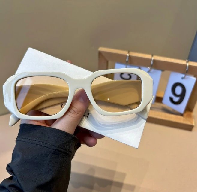 Angular Faceted Sunglasses photo 4