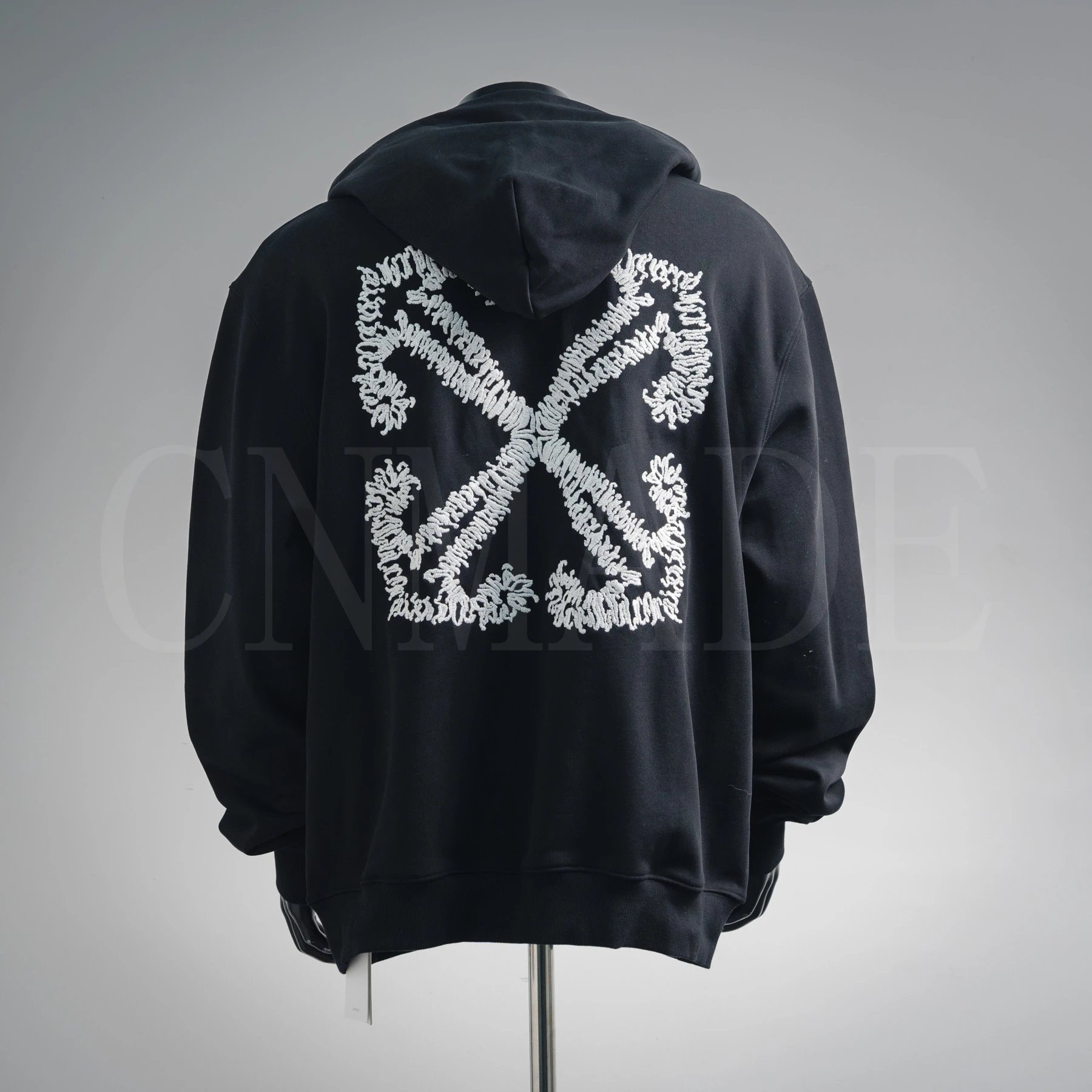 0FF白24Fw 暗纹船锚箭头刺绣连帽卫衣 4