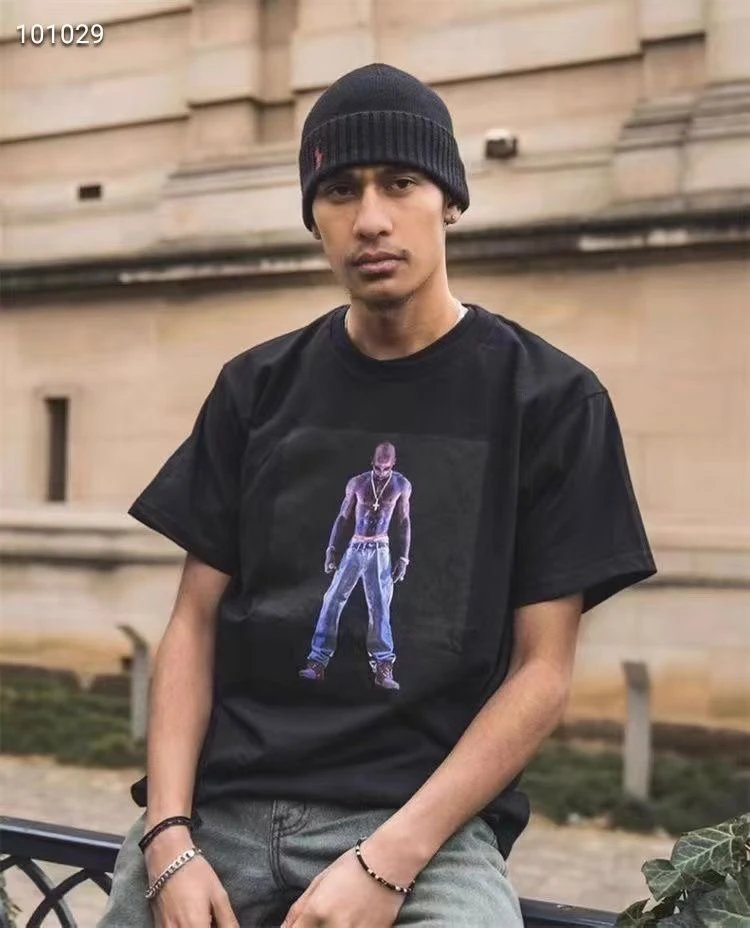 Black Graphic T-Shirt with Bea