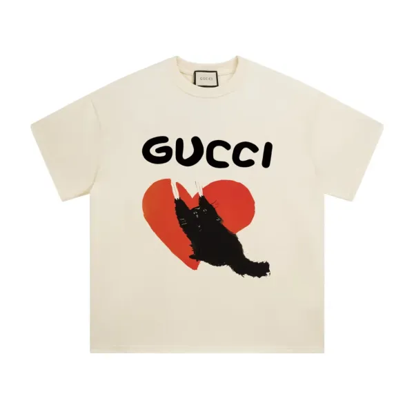 Gucci Cat Heart Print Off-White T-Shirt - 1