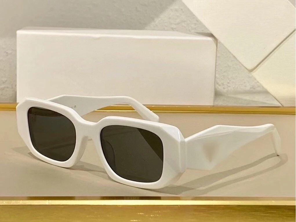 Ruixin Geometric Black Oversized Sunglasses