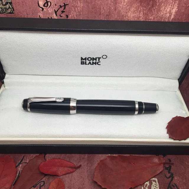 Montblanc Montblanc Classic Black Resin Luxury Fountain Pen - Buy on Mulebuy Sheets