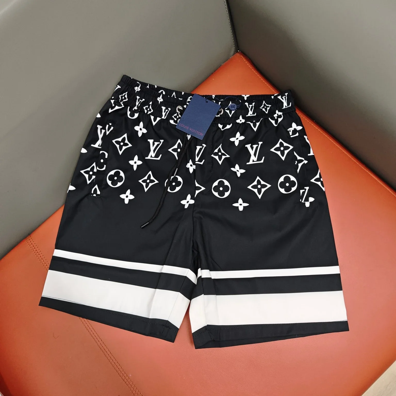 Louis Vuitton Black 
