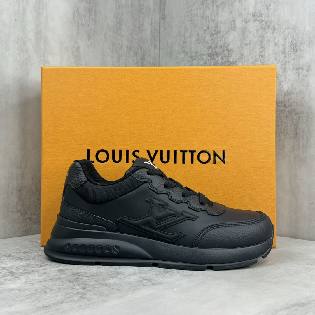 Louis Vuitton Sneakers Low-Top Monogram Lace-Up — LV0017